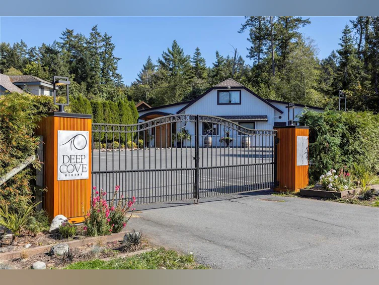 11108 Baxendale Road, North Saanich, BC, V8L 5M4 - 26