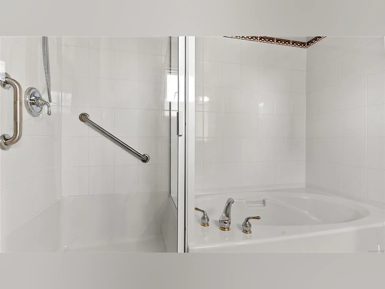 409-165 Kimta Road, Victoria, BC, V9A 7P1 - 17