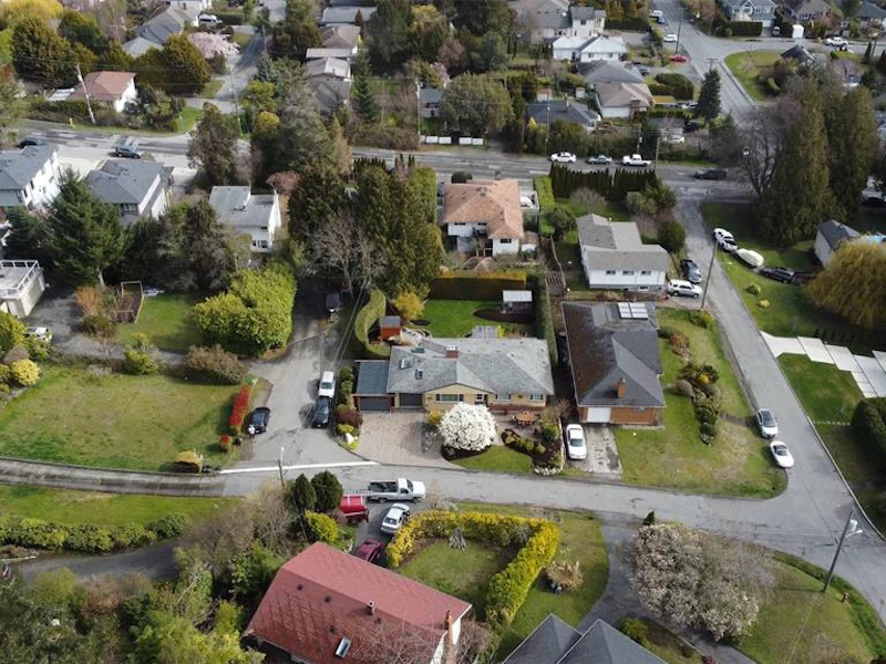 2538 Killarney Place, Saanich BC V8P 3G5