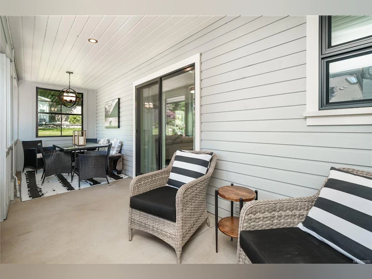 2780 Arbutus Road, Saanich, BC, V8N 5X4 - 24