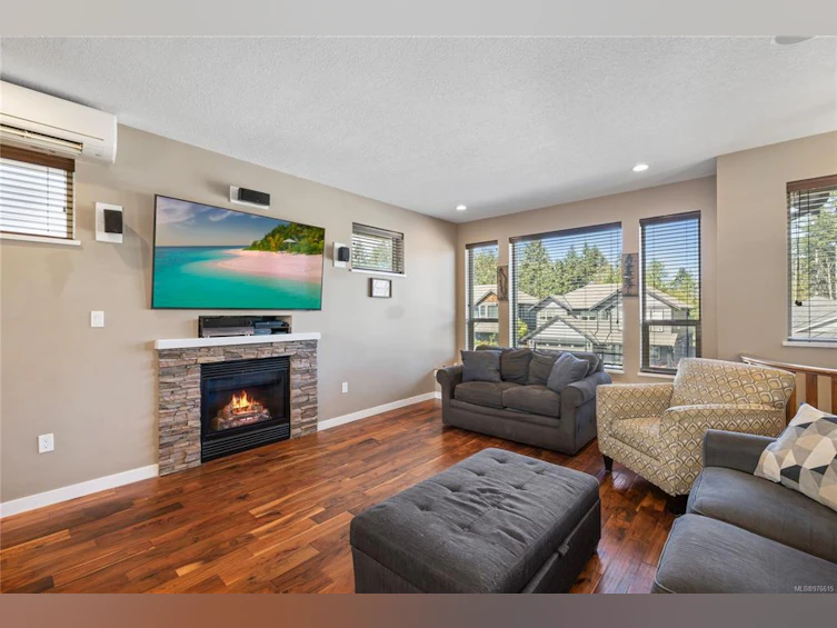 333 Cordan Street, Nanaimo, BC, V9R 0E3 - 11