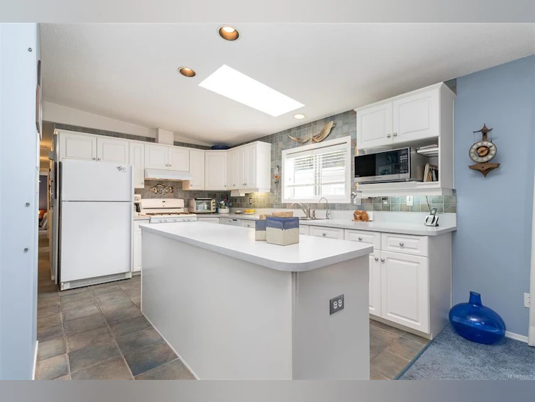 3832 King Arthur Drive, Nanaimo, BC, V9T 6B9 - 13