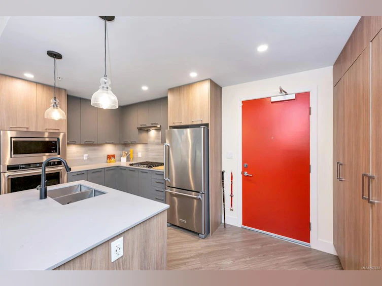 104-960 Reunion Avenue, Langford, BC, V9B 0W5 - 2