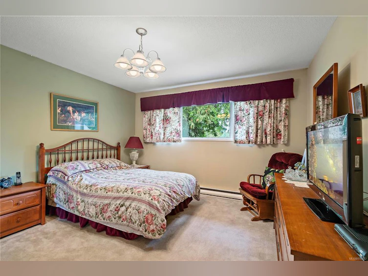 1097 Maple Road, North Saanich, BC, V8L 5P5 - 12