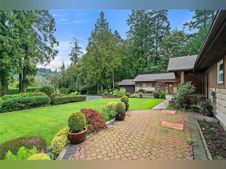 1097 Maple Road, North Saanich, BC, V8L 5P5 - 17