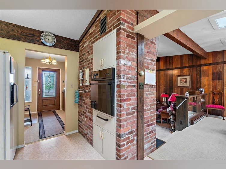 1097 Maple Road, North Saanich, BC, V8L 5P5 - 18