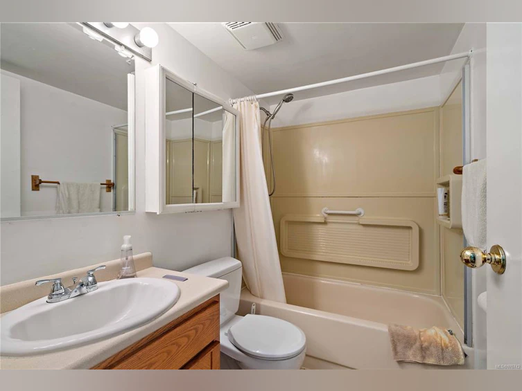 1097 Maple Road, North Saanich, BC, V8L 5P5 - 31