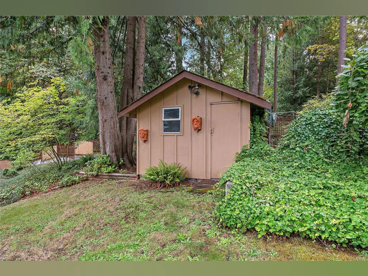 1097 Maple Road, North Saanich, BC, V8L 5P5 - 36