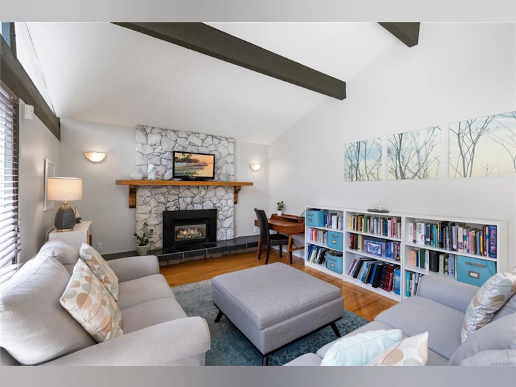365 W First Avenue, Qualicum Beach, BC, V9K 1H6 - 5