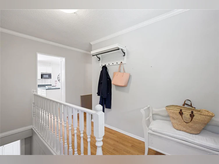 365 W First Avenue, Qualicum Beach, BC, V9K 1H6 - 31