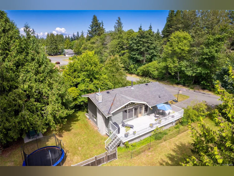365 W First Avenue, Qualicum Beach, BC, V9K 1H6 - 45