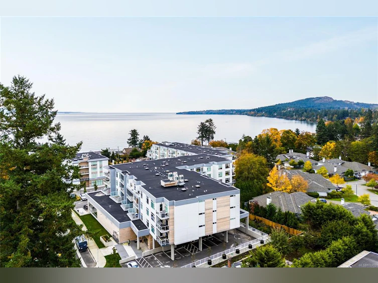 205-5120 Cordova Bay Road, Saanich, BC, V8Y 2K5
