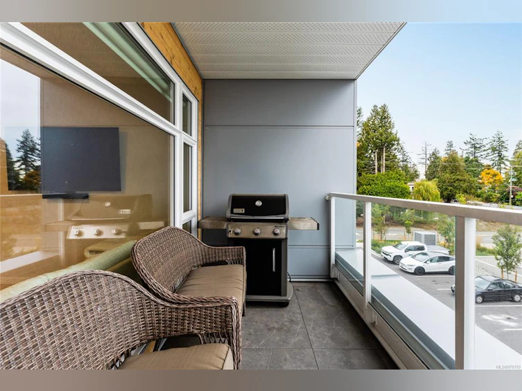 205-5120 Cordova Bay Road, Saanich, BC, V8Y 2K5 - 13