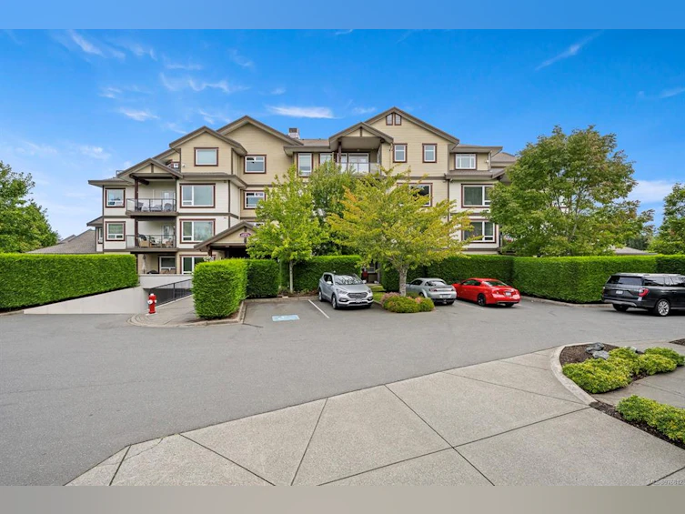 536-3666 Royal Vista Way, Courtenay, BC, V9N 9X8 - 3