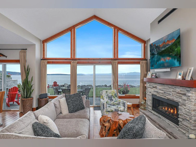 9-4320 Garrod Road, Bowser/Deep Bay, BC, V0R 1G0