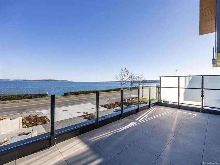 2-9360 Lochside Drive, Sidney, BC, V8L 1N7 - 14