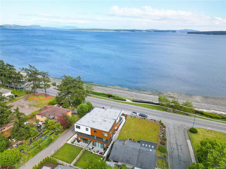 2-9360 Lochside Drive, Sidney, BC, V8L 1N7 - 24