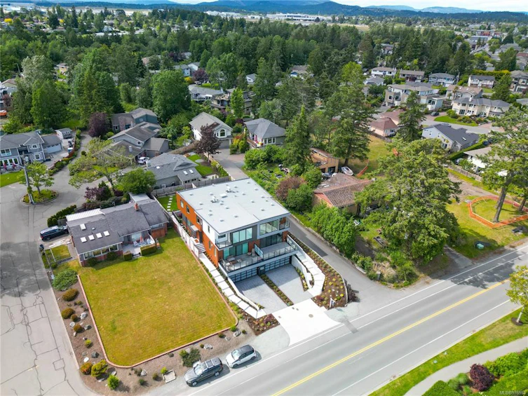 2-9360 Lochside Drive, Sidney, BC, V8L 1N7 - 51