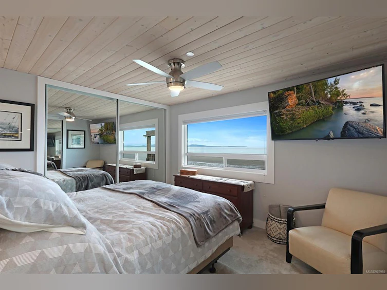 2935 W Island Highway, Qualicum Beach, BC, V9K 2H2 - 10