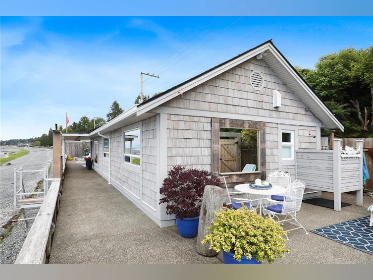 2935 W Island Highway, Qualicum Beach, BC, V9K 2H2 - 39