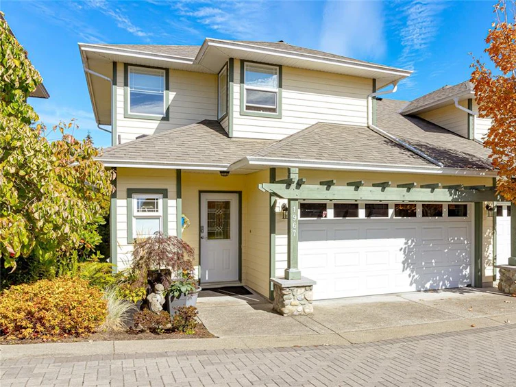 1967 Polo Park Court, Central Saanich, BC, V8M 2K1 - 2