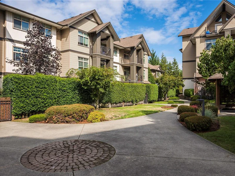 303 - 2115 Meredith Road, Nanaimo BC V9S 2N2