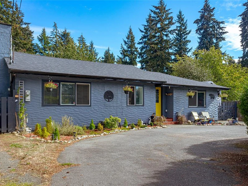 2957 Pickford Road, Colwood BC V9B 2K8