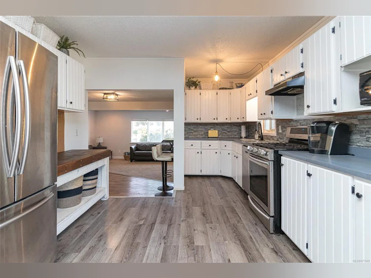 2957 Pickford Road, Colwood, BC, V9B 2K8 - 5