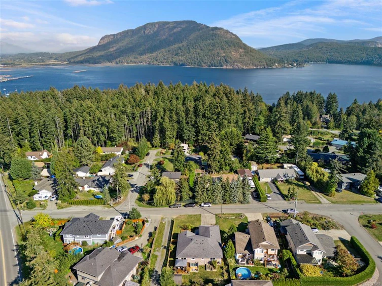 1586 Longwood Road, Cowichan Bay, BC, V0R 1N0 - 14