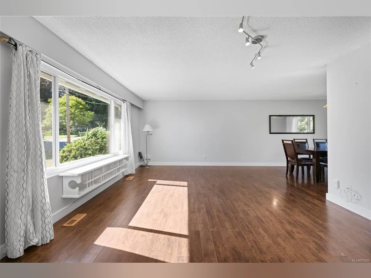 767 Parkview Drive, Nanaimo, BC, V9R 5X2 - 4