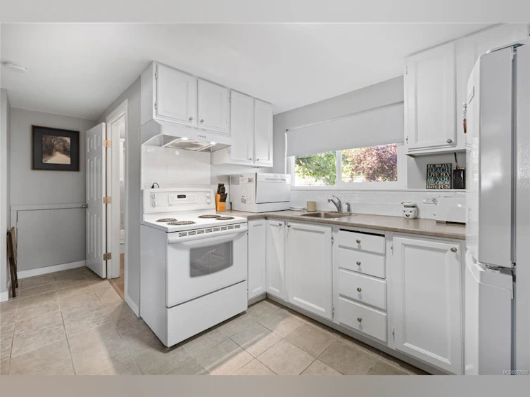 767 Parkview Drive, Nanaimo, BC, V9R 5X2 - 23