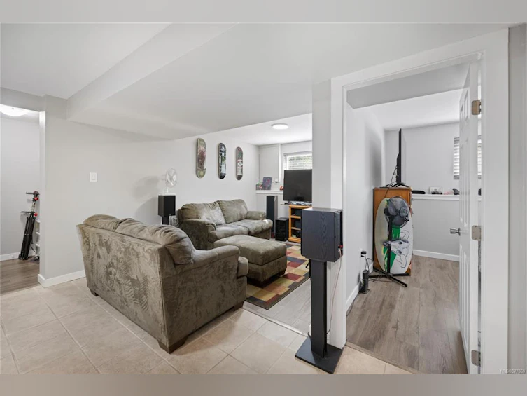 767 Parkview Drive, Nanaimo, BC, V9R 5X2 - 25