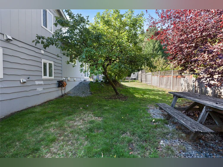 767 Parkview Drive, Nanaimo, BC, V9R 5X2 - 37
