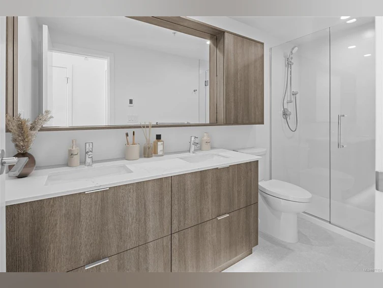 PH2-1100 Yates Street, Victoria, BC, V8V 3M8 - 23