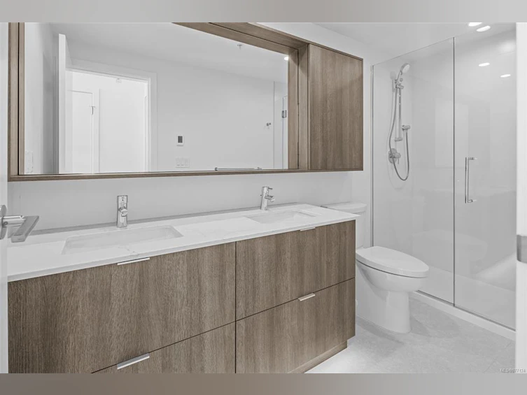PH2-1100 Yates Street, Victoria, BC, V8V 3M8 - 25