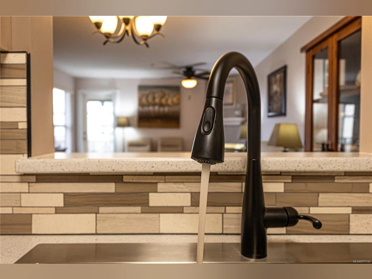 205-280 S Dogwood Street, Campbell River, BC, V9W 6Y7 - 14