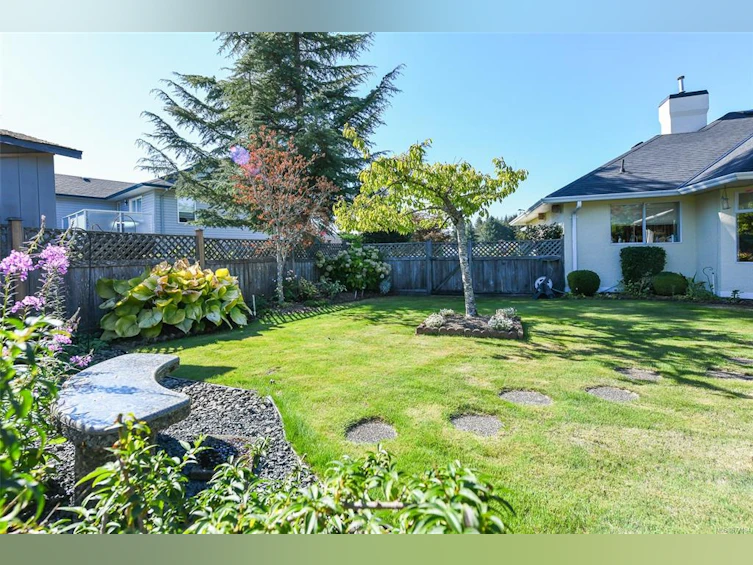 2049 Partridge Place, Courtenay, BC, V9N 8M4 - 2