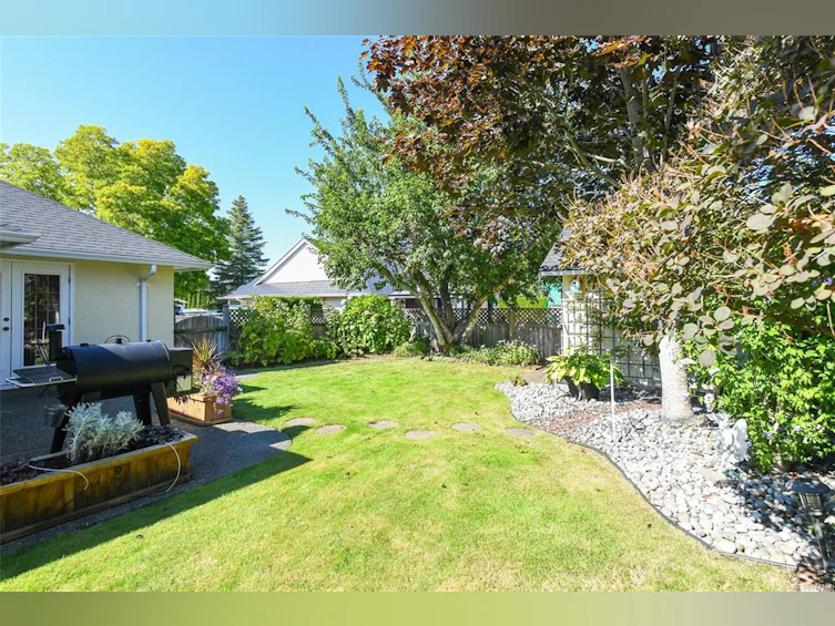 2049 Partridge Place, Courtenay, BC, V9N 8M4 - 27