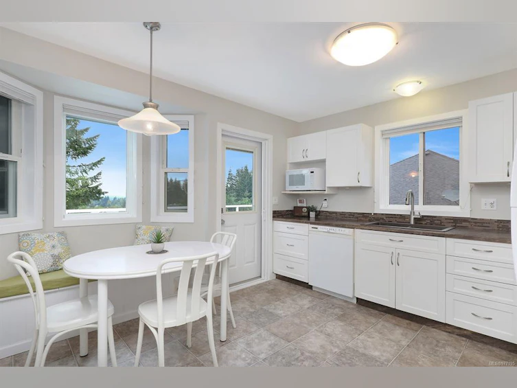 2269 Walbran Drive, Courtenay, BC, V9N 9E4 - 12