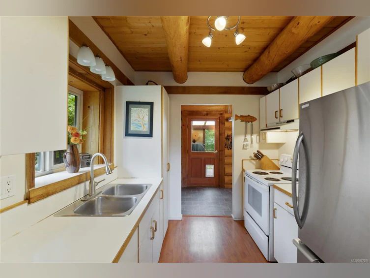 1697 Jenkins Crescent, Nanoose, BC, V9P 2P3 - 10