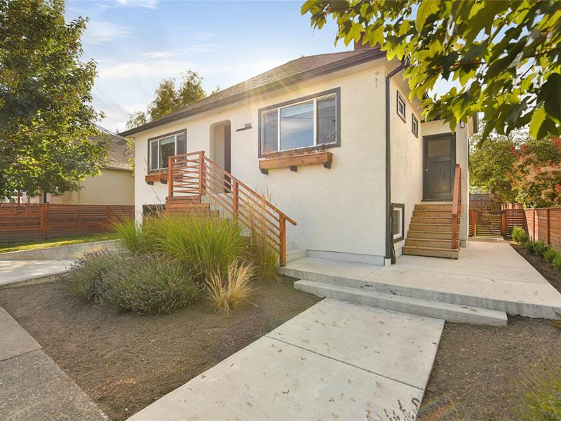 950 Hereward Road, Victoria BC V9A 4C8