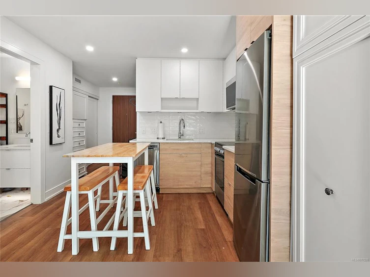 502-1628 Store Street, Victoria, BC, V8W 0H1 - 9