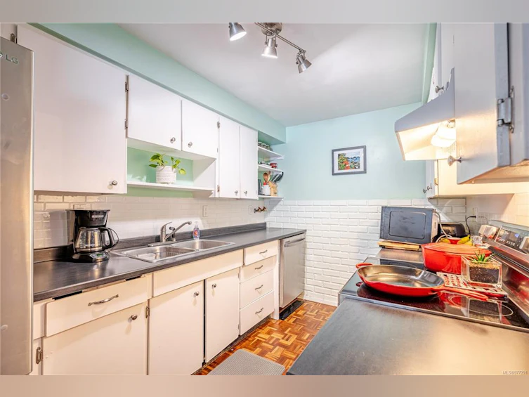 9-954 Queens Avenue, Victoria, BC, V8T 1M6 - 13