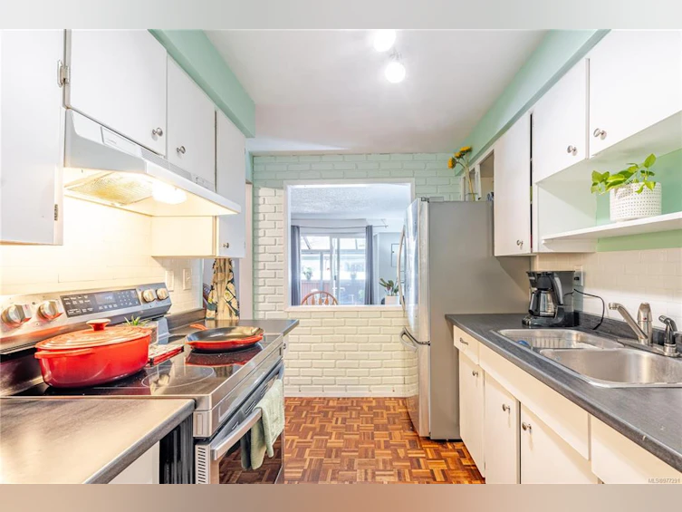9-954 Queens Avenue, Victoria, BC, V8T 1M6 - 15
