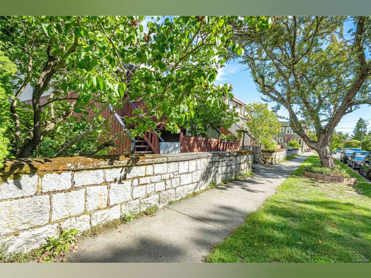 9-954 Queens Avenue, Victoria, BC, V8T 1M6 - 40