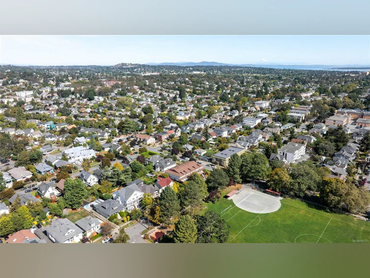 9-954 Queens Avenue, Victoria, BC, V8T 1M6 - 44