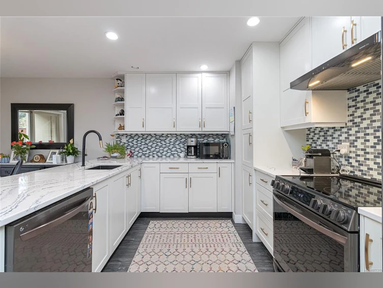 3231 Ernhill Place, Langford, BC, V9C 0C6 - 22
