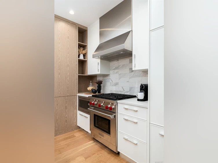 101-1201 Fort Street, Victoria, BC, V8V 3L1 - 6
