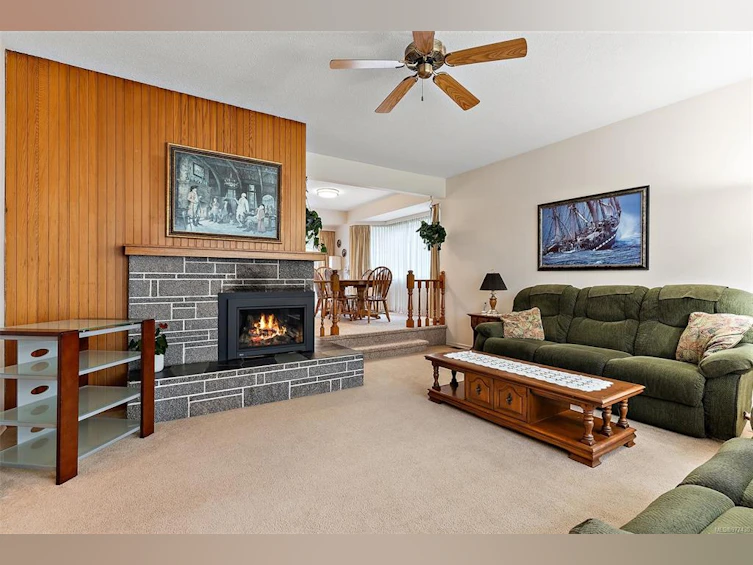 1108 Nicholson Street, Saanich, BC, V8X 3L6 - 10