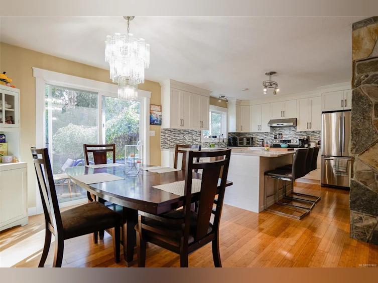 182 Cedar Street, Parksville, BC, V9P 1J3 - 6